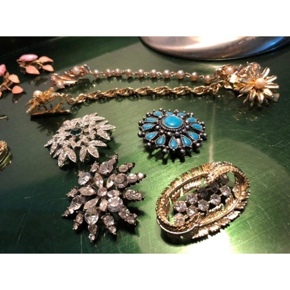 Jewelry Lot - Picture 3 of 6